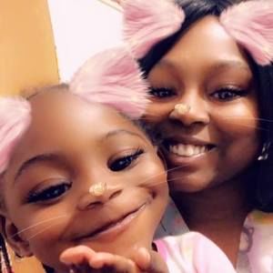 Meet your Posher, Shacora